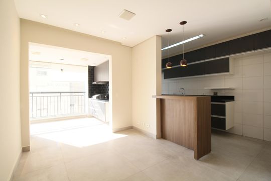 Sala de apartamento para alugar com 3 quartos, 84m² em Parque Reboucas, São Paulo