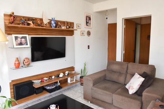 Sala de apartamento para alugar com 2 quartos, 100m² em Vila Aparecida, Jundiaí