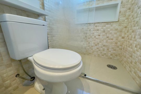Banheiro da Suíte de apartamento para alugar com 2 quartos, 116m² em Picanço, Guarulhos