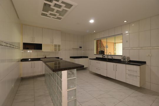 Cozinha de casa para alugar com 4 quartos, 454m² em Jardim Las Vegas, Santo André
