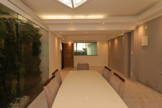 Sala de casa para alugar com 4 quartos, 454m² em Jardim Las Vegas, Santo André