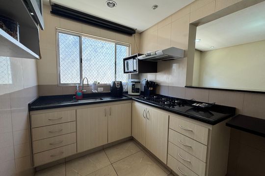 Cozinha de apartamento à venda com 2 quartos, 74m² em Presidente Altino, Osasco