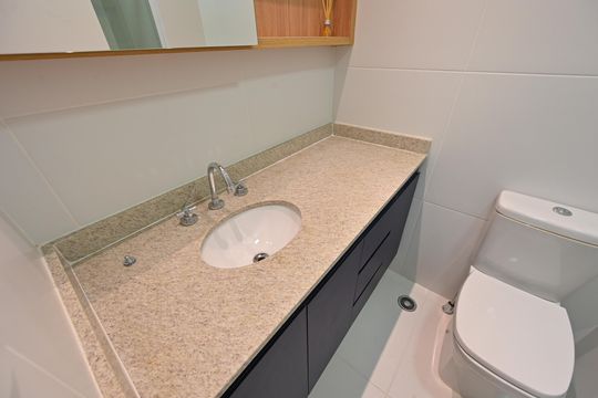 Banheiro Social de kitnet/studio para alugar com 1 quarto, 31m² em Vila Clementino, São Paulo