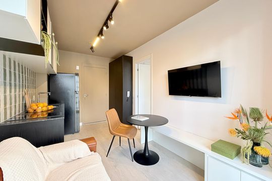 Sala de apartamento para alugar com 1 quarto, 27m² em Campo Belo, São Paulo