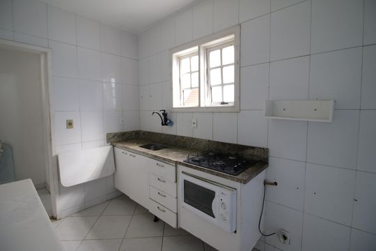 Cozinha de casa de condomínio à venda com 2 quartos, 88m² em Taquara, Rio de Janeiro