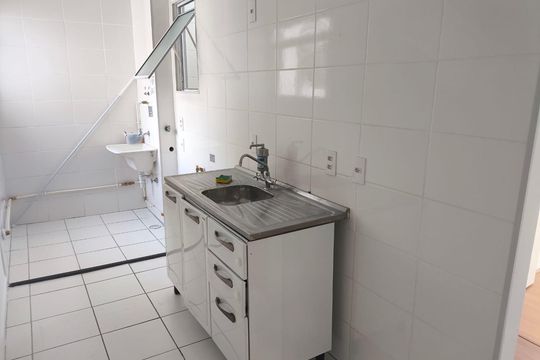Cozinha de apartamento para alugar com 2 quartos, 44m² em Piedade, Rio de Janeiro