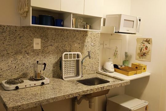 Cozinha de kitnet/studio para alugar com 1 quarto, 22m² em Barra, Salvador