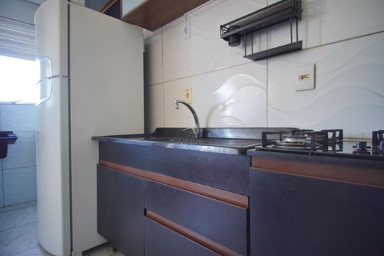 Cozinha de apartamento para alugar com 2 quartos, 46m² em Passo das Pedras, Porto Alegre