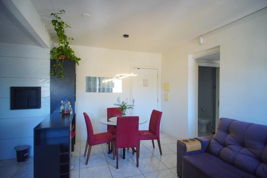 Sala de apartamento para alugar com 2 quartos, 46m² em Passo das Pedras, Porto Alegre