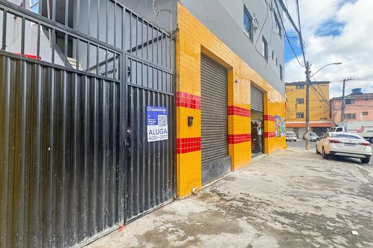 Fachada de kitnet/studio para alugar com 1 quarto, 35m² em Piatã, Salvador