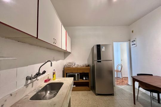 Cozinha de apartamento para alugar com 2 quartos, 93m² em Leblon, Rio de Janeiro