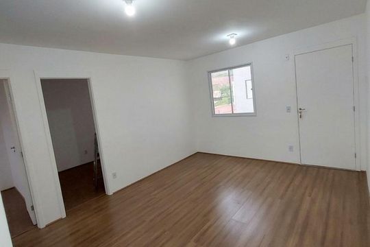 Sala de apartamento para alugar com 2 quartos, 49m² em Jardim da Laranjeira (Zona Leste), São Paulo