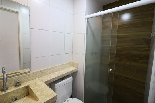 Banheiro de apartamento para alugar com 2 quartos, 53m² em City Bussocaba, Osasco