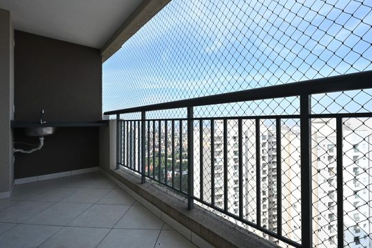 Varanda de apartamento à venda com 2 quartos, 70m² em Vila Andrade, São Paulo