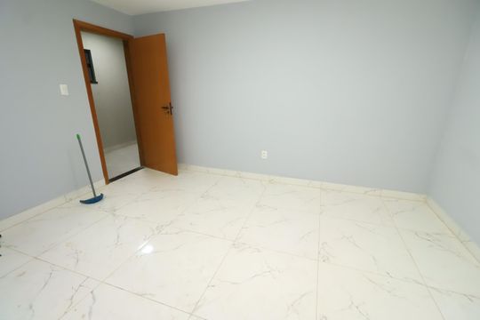 Sala de apartamento para alugar com 1 quarto, 40m² em Piatã, Salvador