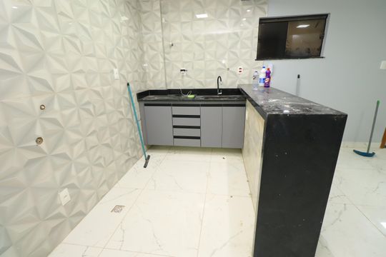 Cozinha de apartamento para alugar com 1 quarto, 40m² em Piatã, Salvador