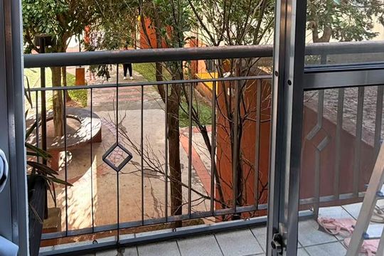 Varanda de apartamento à venda com 2 quartos, 52m² em Jardim Arco-iris, Diadema