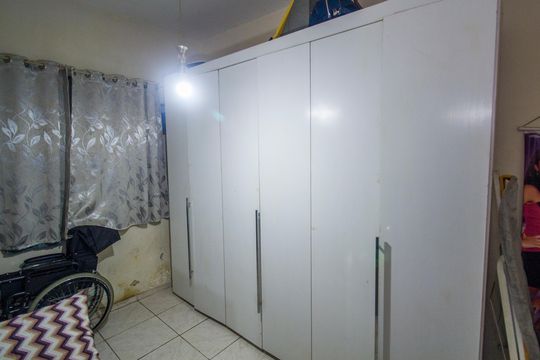 Quarto 2 de casa à venda com 2 quartos, 94m² em Realengo, Rio de Janeiro