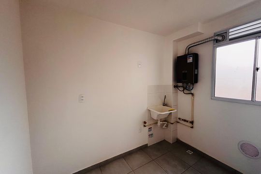 Área de Serviço de apartamento para alugar com 2 quartos, 49m² em Chácara Estela, Barueri