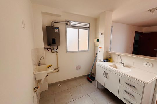 Cozinha  de apartamento para alugar com 2 quartos, 49m² em Chácara Estela, Barueri