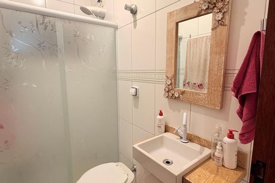 Banheiro Social de casa à venda com 2 quartos, 100m² em Jardim Bonfiglioli, Jundiaí