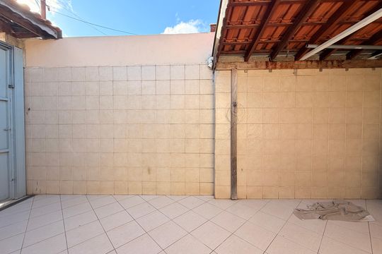 Garagem e Jardim de casa à venda com 2 quartos, 100m² em Jardim Bonfiglioli, Jundiaí