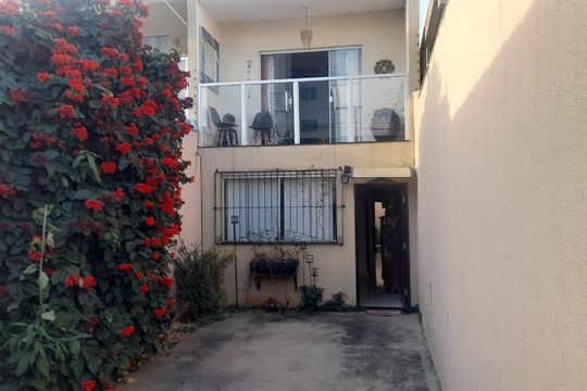Área externa de casa à venda com 3 quartos, 110m² em Parque Xangri-lá, Contagem