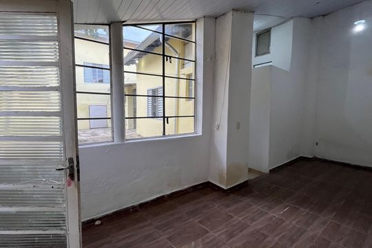 Área externa de casa para alugar com 3 quartos, 232m² em Vila Industrial (campinas), Campinas