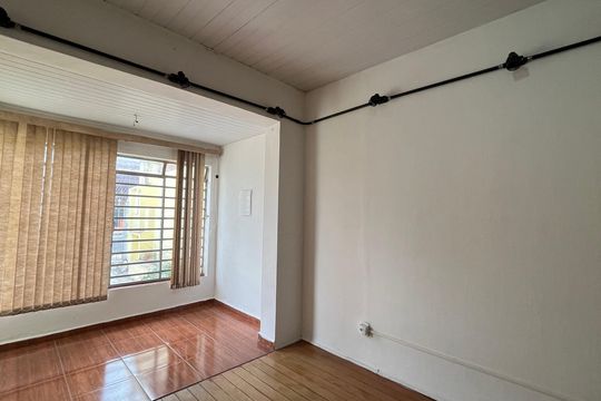 Sala de casa para alugar com 3 quartos, 232m² em Vila Industrial (campinas), Campinas