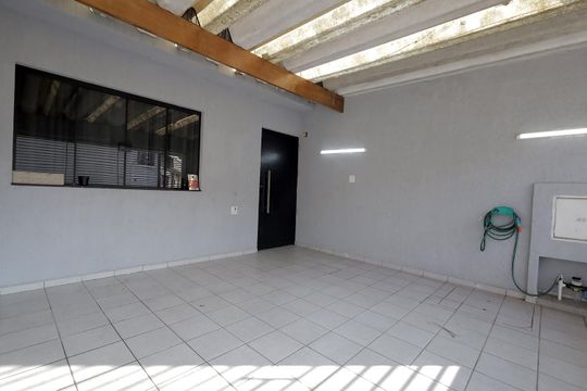 Garagem de casa à venda com 2 quartos, 190m² em Parque Novo Oratório, Santo André