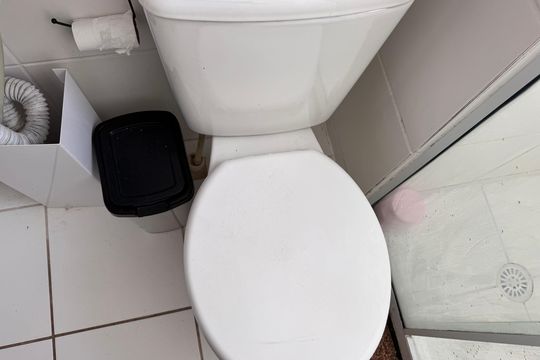 Banheiro Social de apartamento à venda com 2 quartos, 46m² em Vargem Pequena, Rio de Janeiro
