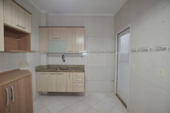 Cozinha de casa à venda com 2 quartos, 74m² em Vila Valqueire, Rio de Janeiro