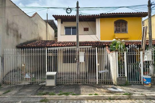 Fachada de casa de condomínio para alugar com 3 quartos, 230m² em Centro, Nova Iguaçu