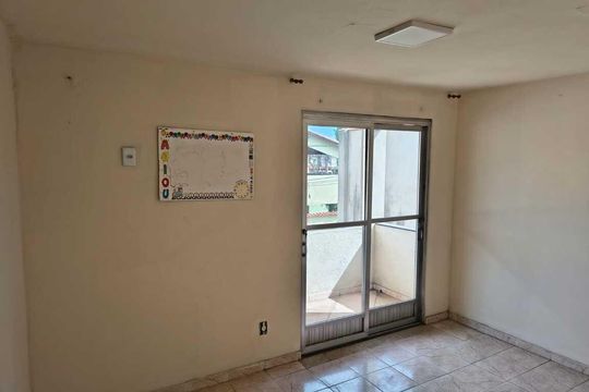Quarto de casa de condomínio para alugar com 3 quartos, 230m² em Centro, Nova Iguaçu