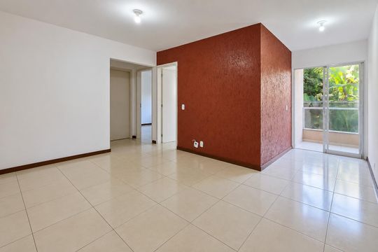 Apartamento para alugar com 2 quartos, 64m² em Cascata do Imbuí, Petrópolis