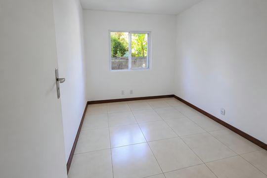Quarto 2 de apartamento para alugar com 2 quartos, 64m² em Cascata do Imbuí, Petrópolis