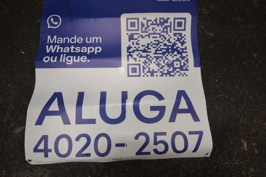 Placa Instalada de apartamento para alugar com 2 quartos, 72m² em Cascadura, Rio de Janeiro