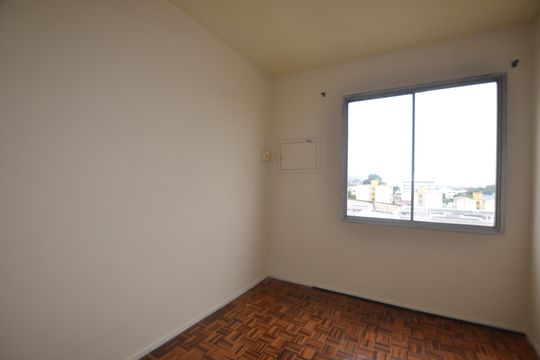 Quarto 2 de apartamento para alugar com 2 quartos, 72m² em Cascadura, Rio de Janeiro