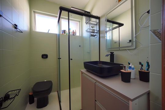Banheiro de apartamento para alugar com 2 quartos, 75m² em Itacorubi, Florianópolis