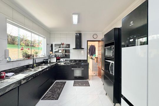 Cozinha de casa à venda com 3 quartos, 140m² em Jardim Santo Elias, São Paulo