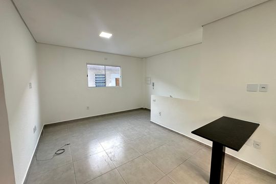 Sala de casa para alugar com 2 quartos, 50m² em Vila Valenca, São Vicente