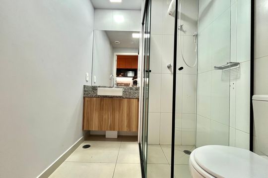 Banheiro de kitnet/studio para alugar com 1 quarto, 33m² em Vila Clementino, São Paulo