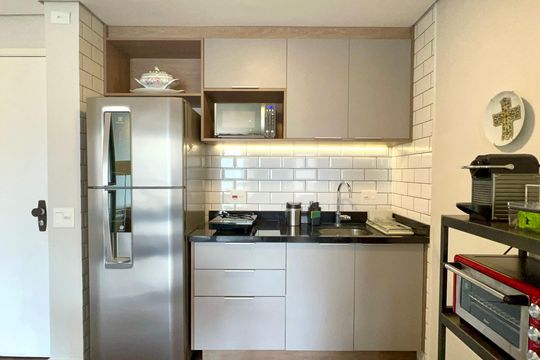 Cozinha de apartamento à venda com 1 quarto, 43m² em Pinheiros, São Paulo