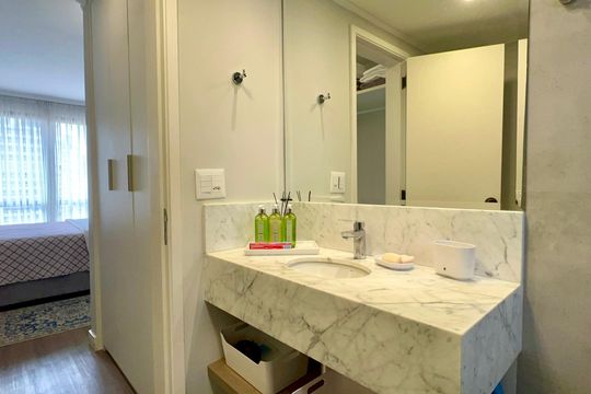 Banheiro da Suíte de apartamento à venda com 1 quarto, 43m² em Pinheiros, São Paulo