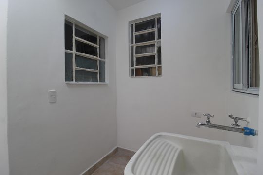 Área de Serviço de casa de condomínio para alugar com 1 quarto, 70m² em Vila Nova Conceição, São Paulo