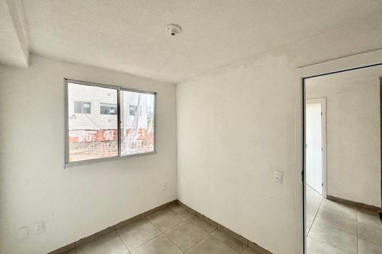 Quarto 2 de apartamento para alugar com 2 quartos, 38m² em Vila Silvia, São Paulo