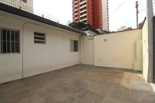 Quintal de casa de condomínio para alugar com 2 quartos, 100m² em Vila Nova Conceição, São Paulo