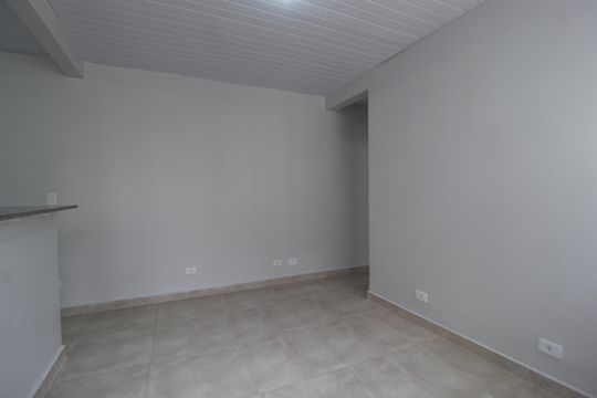 Sala de casa de condomínio para alugar com 2 quartos, 100m² em Vila Nova Conceição, São Paulo