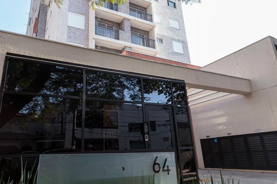 Fachada de apartamento para alugar com 1 quarto, 27m² em Moema, São Paulo
