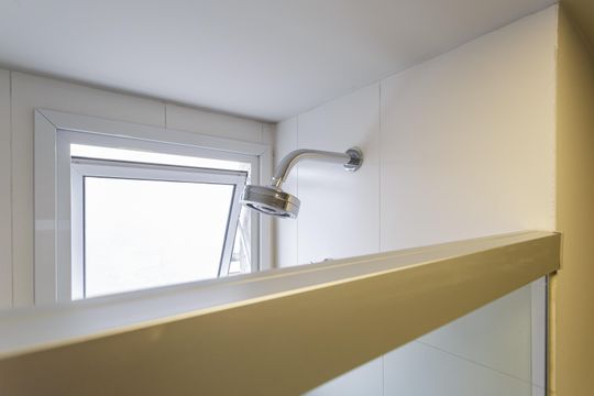 Banheiro de apartamento para alugar com 1 quarto, 27m² em Moema, São Paulo